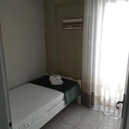 Dionisos Elia Hotel de apartamente *