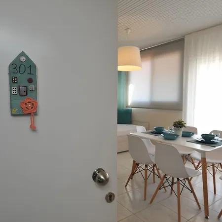 Hotel de apartamente Dionisos Elia *