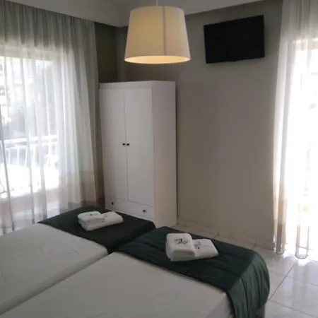 Dionisos Elia Hotel de apartamente